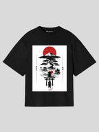 Japanese Samurai Zen Art Oversized T-Shirt (Black & White) – Mount Fuji Graphic Streetwear Tee for Men & Women